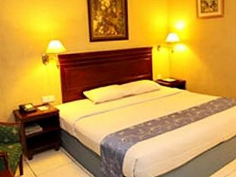 Hotel Antares 3*